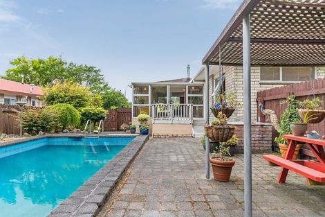 Photo of property in 1 Ngahere Street, Inglewood, 4330