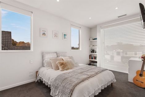 Photo of property in 64 Kotare Street, Fendalton, Christchurch, 8041