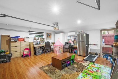 Photo of property in 3 Farquhars Road, Redwood, Christchurch, 8051