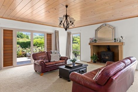 Photo of property in 11 Mangakuri Road, Kairakau, Havelock North, 4295