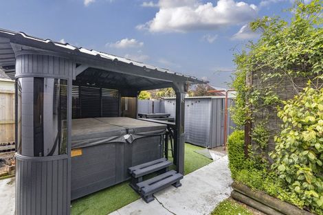 Photo of property in 61 Seddon Street, Rangiora, 7400