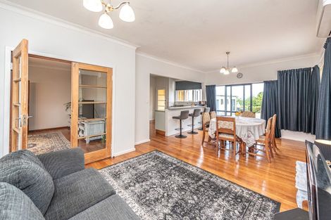 Photo of property in 5 Tregarth Street, Saint Johns Hill, Whanganui, 4501