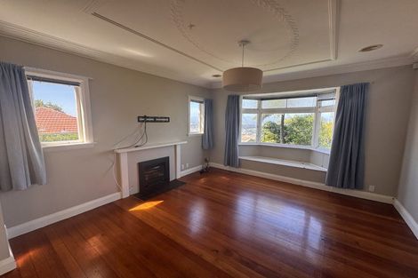 Photo of property in 24 Highbury Crescent, Highbury, Wellington, 6012