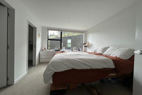 Photo of property in 41 Rua Kai Way, Brooklyn, Wellington, 6021