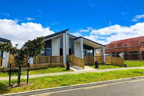 Photo of property in 10 Kaapehu Street, Karaka, 2578