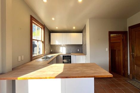 Photo of property in 37 Lawrence Street, Newtown, Wellington, 6021