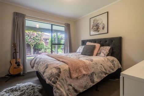 Photo of property in 5 Exton Street, Redwood, Christchurch, 8051