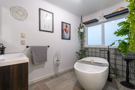 Photo of property in 50 Pembroke Drive, Bethlehem, Tauranga, 3110