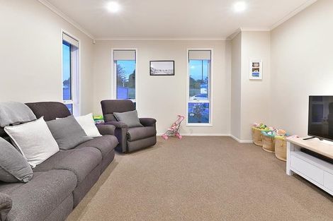 Photo of property in 18 Bankside Road, Silverdale, 0932