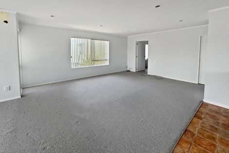 Photo of property in 43a Savoy Road, Glen Eden, Auckland, 0602