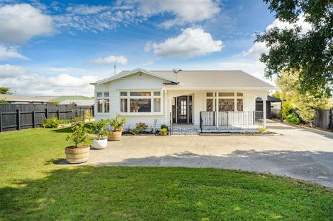 Photo of property in 2 Alma Place, Milson, Palmerston North, 4414