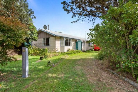 Photo of property in 31 Kowhai Street, Tokomaru, Palmerston North, 4474