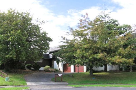 Photo of property in 15 Tyrian Close, Half Moon Bay, Auckland, 2012