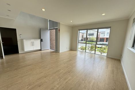 Photo of property in 10 Mcquoids Road, Flat Bush, Auckland, 2019