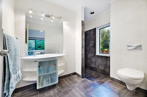 Photo of property in 53 Lonely Track Road, Fairview Heights, Auckland, 0632