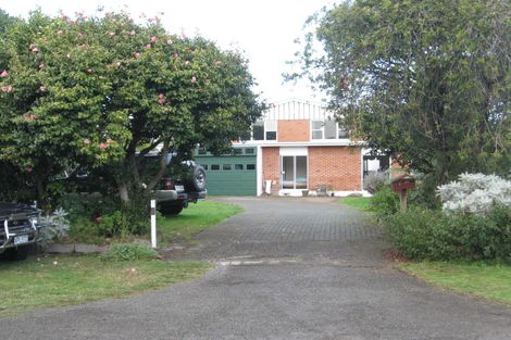 Photo of property in 12 Kowhai Grove, Raumati Beach, Paraparaumu, 5032