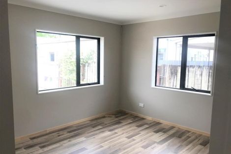 Photo of property in 4a Milton Road, Orewa, 0931