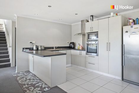 Photo of property in 34 Sutherland Street, Dunedin Central, Dunedin, 9016