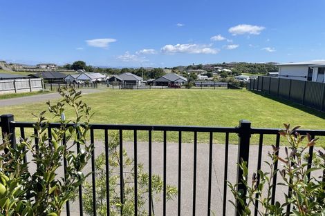 Photo of property in 52 Ridge Drive, Omokoroa, 3114