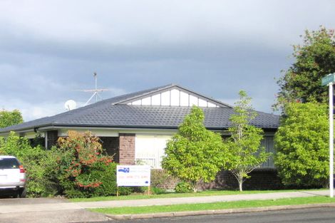 Photo of property in 34 Palmyra Way, Half Moon Bay, Auckland, 2012