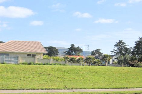 Photo of property in 15 Sovereign Drive, Papamoa Beach, Papamoa, 3118
