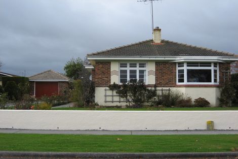 Photo of property in 77 Johnson Street, Milton, 9220