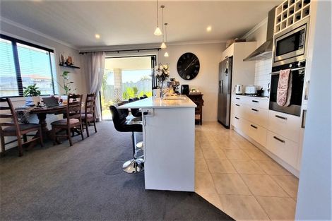 Photo of property in 27c Emerald Shores Drive, Papamoa Beach, Papamoa, 3118