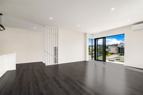 Photo of property in 315 Pinecrest Drive, Gulf Harbour, Whangaparaoa, 0930