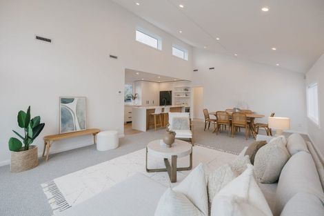 Photo of property in 15 Ihaka Street, Hokowhitu, Palmerston North, 4410