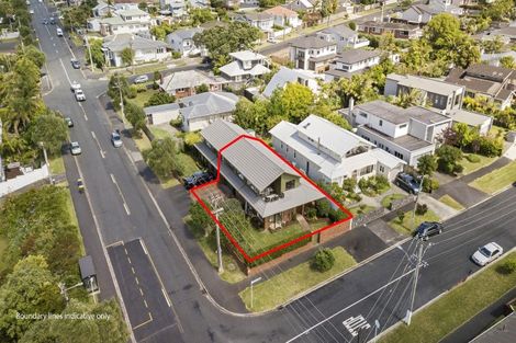 Photo of property in 2/20a Old Lake Road, Narrow Neck, Auckland, 0624