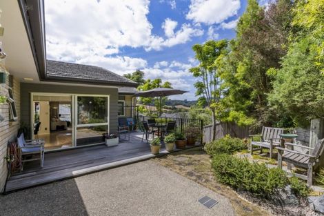 Photo of property in 11 Fendalton Place, Hatfields Beach, Orewa, 0931