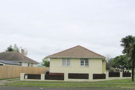 Photo of property in 16 Carlyle Street, Te Aroha, 3320
