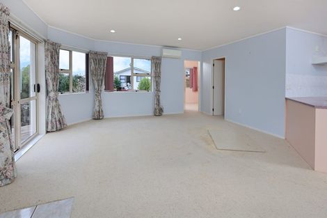 Photo of property in 139a Flanshaw Road, Te Atatu South, Auckland, 0610
