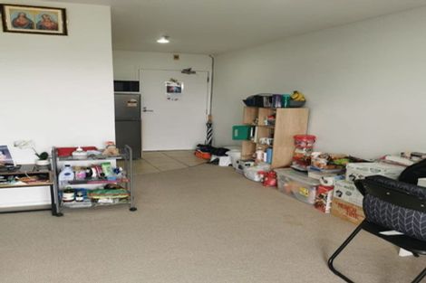 Photo of property in 5d/10 Crown Lynn Place, New Lynn, Auckland, 0600