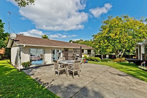 Photo of property in 7 Celina Place, Browns Bay, Auckland, 0630