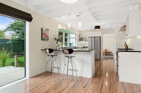 Photo of property in 2/48 Waiau Street, Torbay, Auckland, 0630