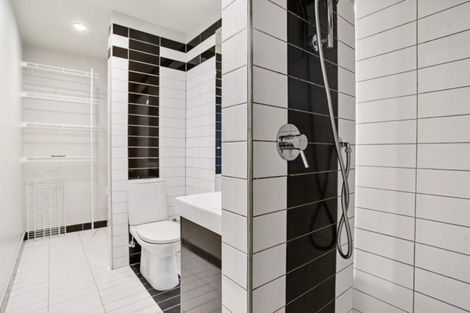 Photo of property in Illawarra Flats, 1/4 Brighton Road, Parnell, Auckland, 1052