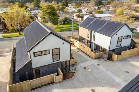 Photo of property in 2/8 Victoria Street, Ebdentown, Upper Hutt, 5018