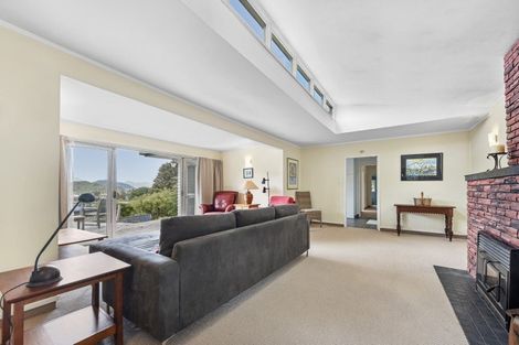 Photo of property in 87 Kent Street, Picton, 7220