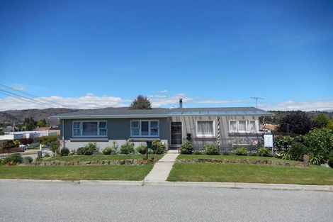 Photo of property in 58 Royal Terrace, Alexandra, 9320