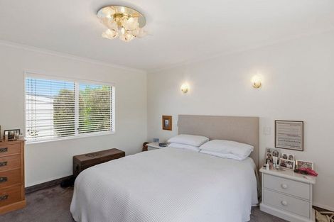 Photo of property in 10 Barrett Drive, Waikanae Beach, Waikanae, 5036