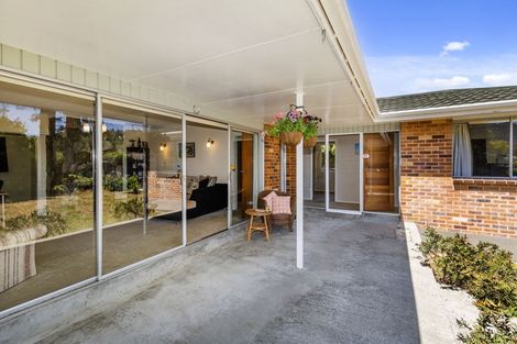 Photo of property in 30 Moeraki Road, Maoribank, Upper Hutt, 5018