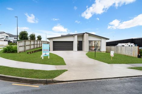 Photo of property in 112 Parkview Drive, Gulf Harbour, Whangaparaoa, 0930