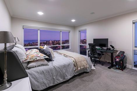 Photo of property in 188 Whangaparaoa Road, Red Beach, 0932