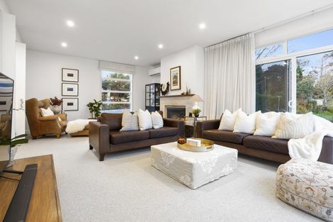 Photo of property in 156 Candia Road, Henderson Valley, Auckland, 0614