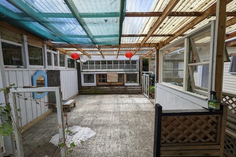 Photo of property in 5 Golf Road, Paraparaumu Beach, Paraparaumu, 5032