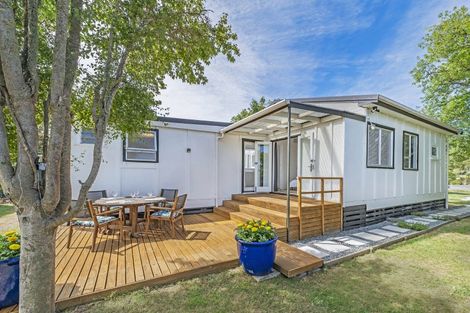 Photo of property in 16 Broadway Avenue, Waikuku Beach, 7473