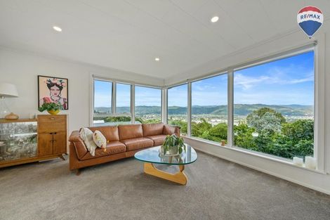 Photo of property in 19 Panorama Grove, Harbour View, Lower Hutt, 5010