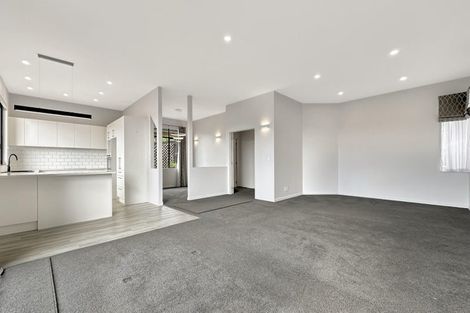 Photo of property in 51b Rodney Street, Howick, Auckland, 2014