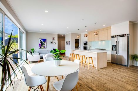 Photo of property in 15 Remana Crescent, Huapai, Kumeu, 0810